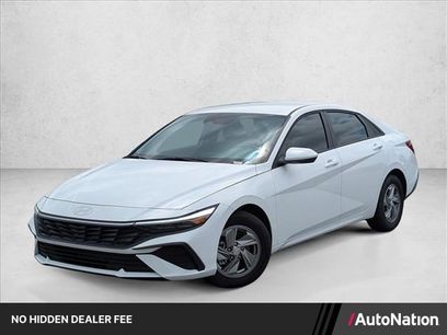Used 2026 Hyundai Elantra SE w/ Cargo Package