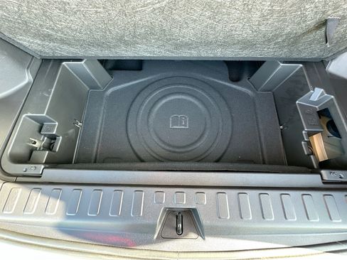 Used 2024 Chevrolet Equinox LT FWD image 31