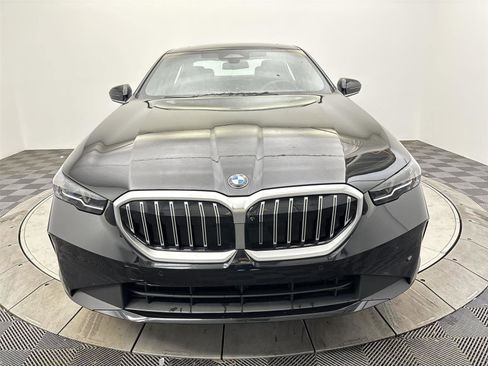 New 2026 BMW 530i xDrive w/ Premium Package image 14