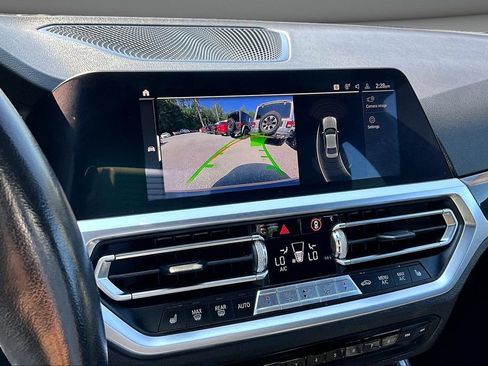Used 2019 BMW 330i xDrive Sedan w/ Driving Assistance Package AWD/4WD image 14