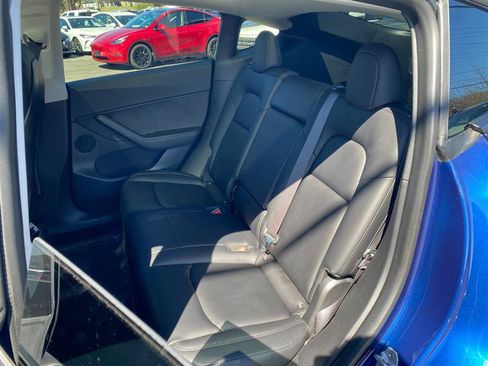 Used 2023 Tesla Model Y Long Range AWD/4WD image 11