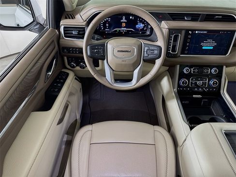 Certified 2023 GMC Yukon Denali image 22