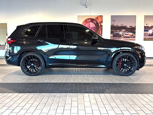 Used 2024 BMW X5 xDrive40i w/ M Sport Package image 5