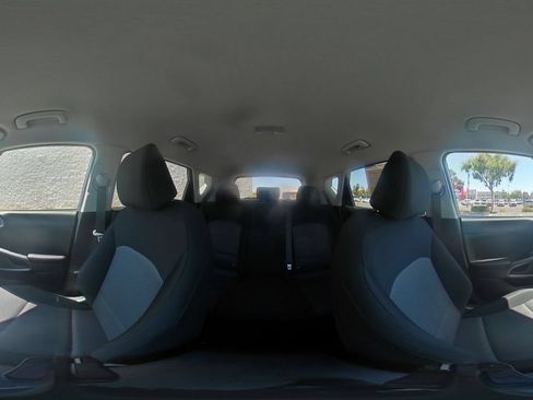 Used 2025 Kia Soul LX w/ LX Technology Package FWD image 39