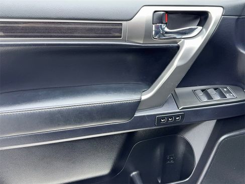 Used 2023 Lexus GX 460 Premium w/ Accessory Package image 37