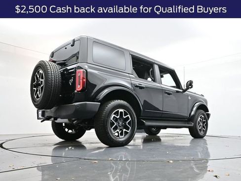 New 2025 Ford Bronco Outer Banks image 32