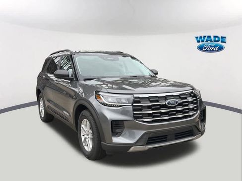 New 2026 Ford Explorer Active image 3