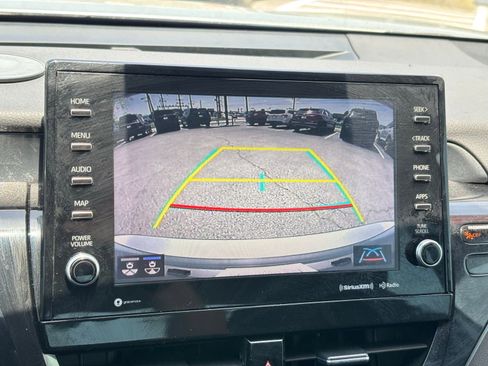 Used 2023 Toyota Camry SE w/ Cold Weather Package image 9