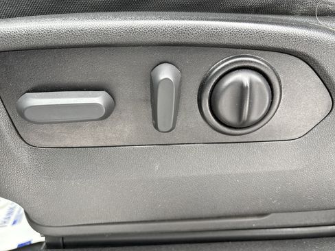 Used 2022 Chevrolet Silverado 1500 RST image 12