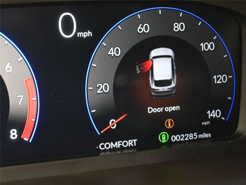 Certified 2025 Acura ADX A-Spec image 3