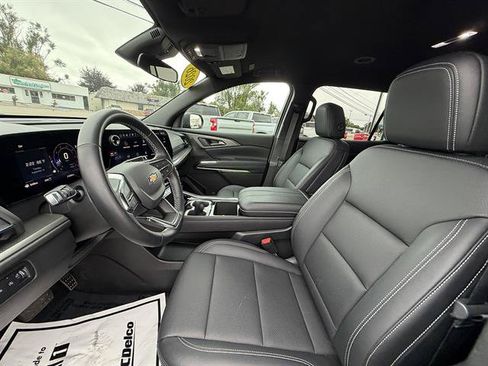 Used 2026 Chevrolet Traverse LT AWD/4WD image 29