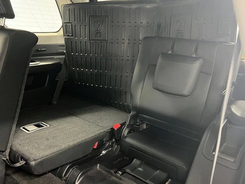 Used 2019 Toyota 4Runner SR5 Premium AWD/4WD image 15