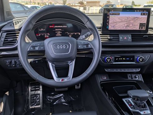 Used 2023 Audi SQ5 Prestige w/ Prestige Package AWD/4WD image 9