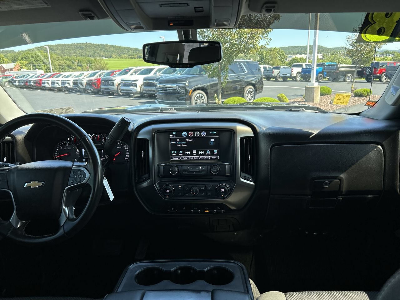 Used 2018 Chevrolet Silverado 1500 LT w/ All Star Edition AWD/4WD image 18
