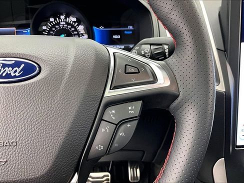 Certified 2024 Ford Edge ST-Line AWD/4WD image 19
