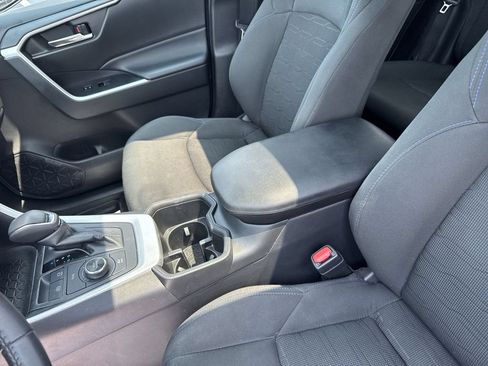 Used 2022 Toyota RAV4 SE w/ Convenience Package AWD/4WD image 27