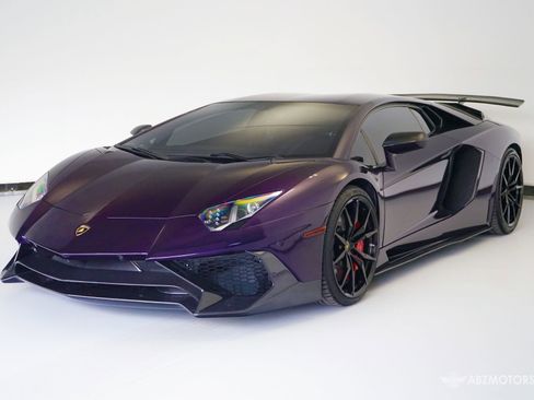 Used 2015 Lamborghini Aventador LP 700-4 image 2