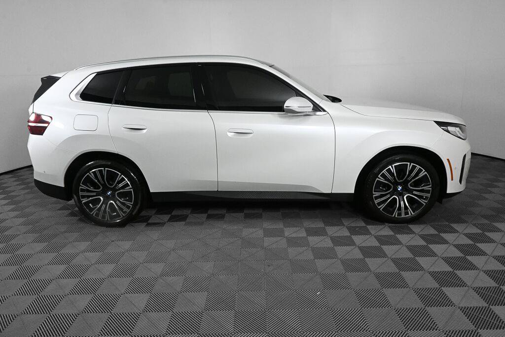 Used 2025 BMW X3 xDrive30i w/ Convenience Package AWD/4WD image 23