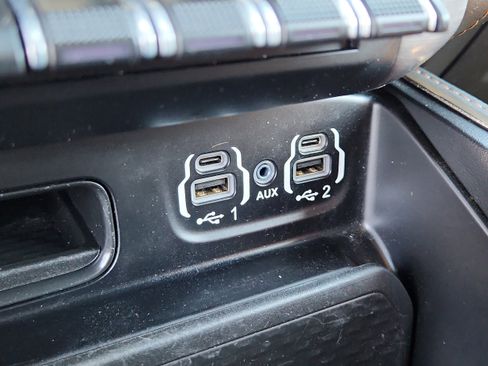 Used 2022 RAM 2500 Limited w/ Protection Group image 25