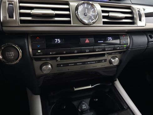 Used 2014 Lexus LS 460 AWD w/ Comfort Package image 28