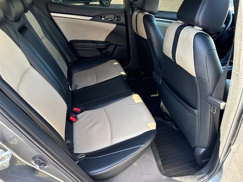 Used 2019 Honda Civic EX-L image 19