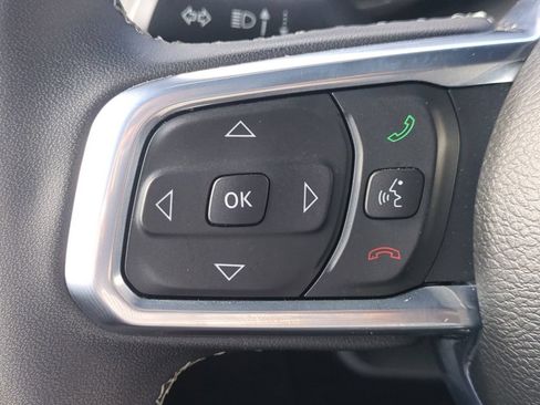 Used 2025 Jeep Wrangler Unlimited Sahara w/ Safety Group AWD/4WD image 27