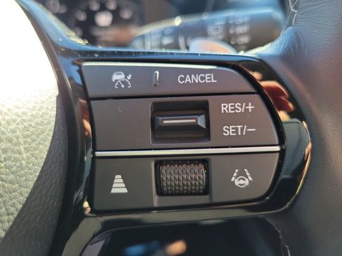 Certified 2025 Acura ADX Base image 25