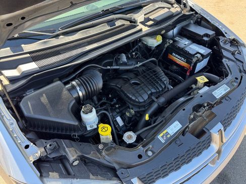 Used 2019 Dodge Grand Caravan GT FWD image 26