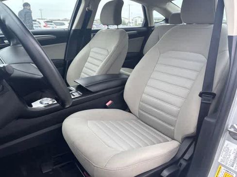 Used 2018 Ford Fusion S FWD image 21