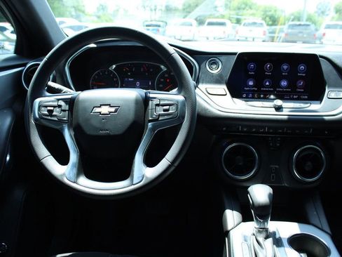 Used 2022 Chevrolet Blazer LT FWD image 12