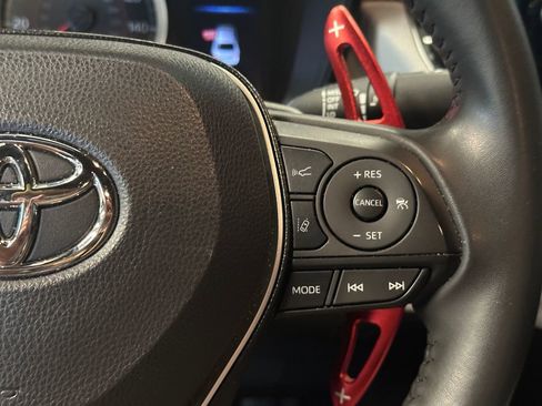 Used 2021 Toyota Corolla SE w/ Carpet Mat Package (TMS) FWD image 12