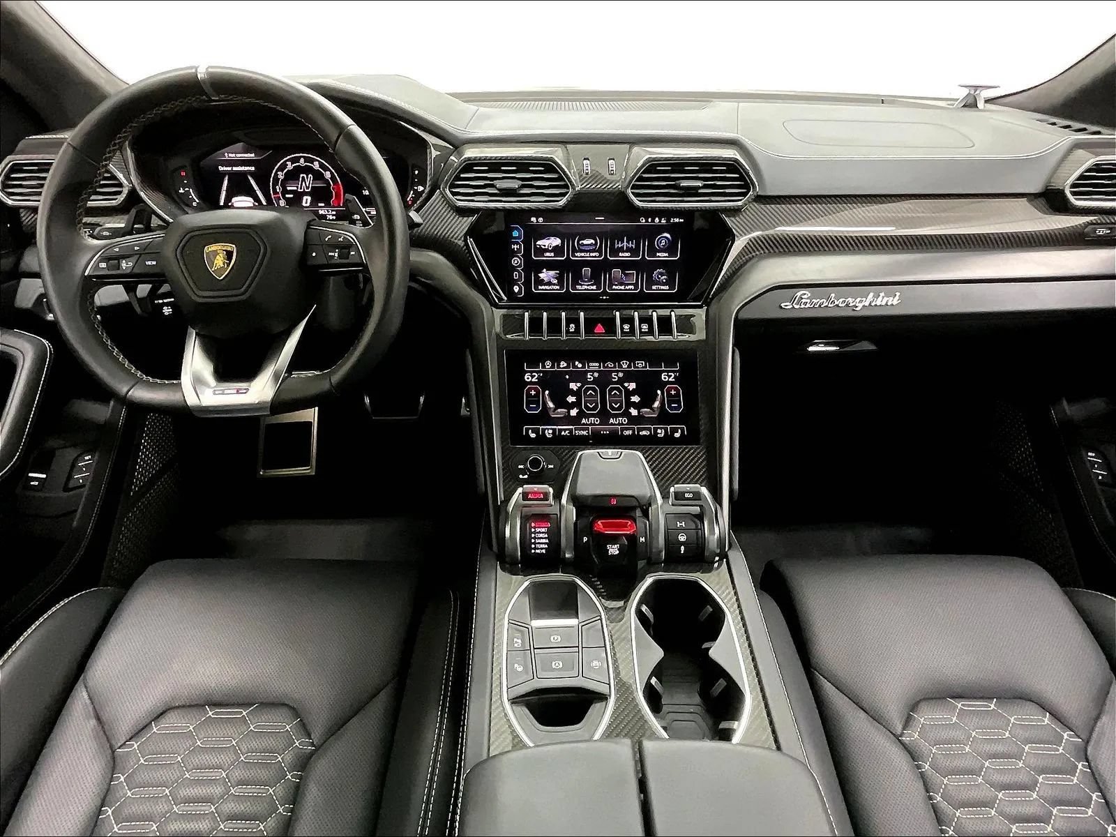 Used 2024 Lamborghini Urus S AWD/4WD image 2