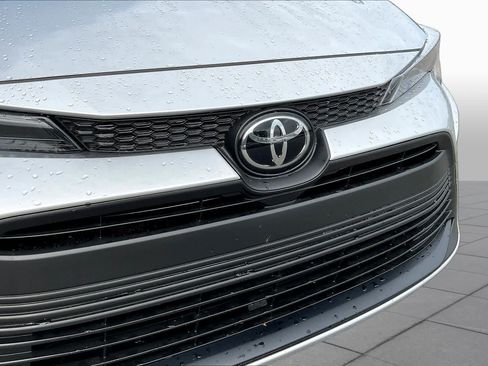 Used 2026 Toyota Corolla LE FWD image 29
