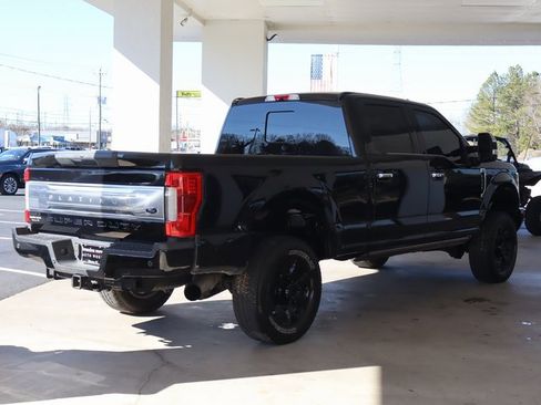 Used 2019 Ford F250 Platinum w/ Platinum Ultimate Package image 5