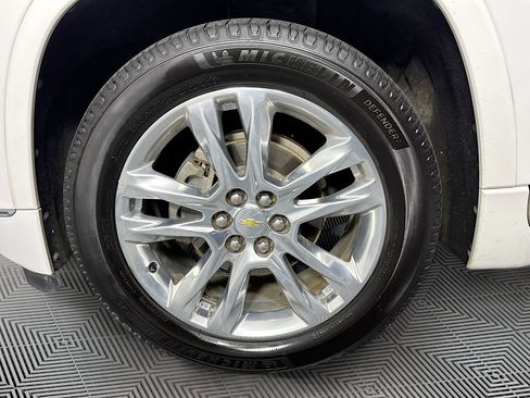 Used 2018 Chevrolet Traverse High Country AWD/4WD image 34
