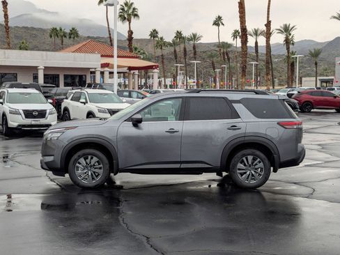 New 2025 Nissan Pathfinder SV image 3