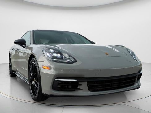 Used 2018 Porsche Panamera 4S AWD/4WD image 3
