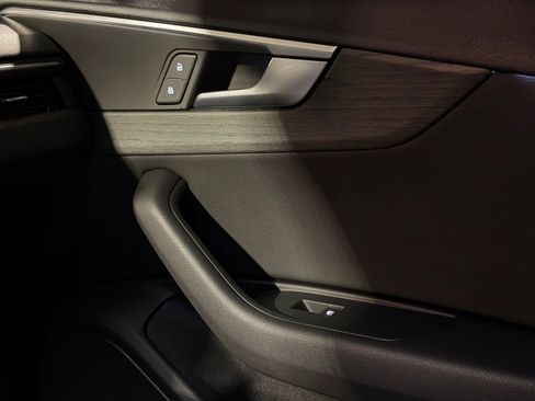 Used 2019 Audi A4 2.0T Premium image 24