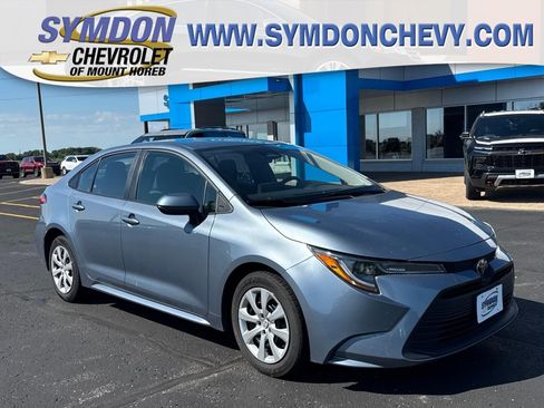 Used 2024 Toyota Corolla LE FWD image 1