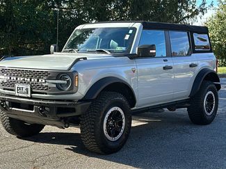 Used 2021 Ford Bronco Badlands video 2