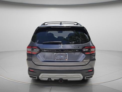 Used 2023 Honda Pilot Elite image 6