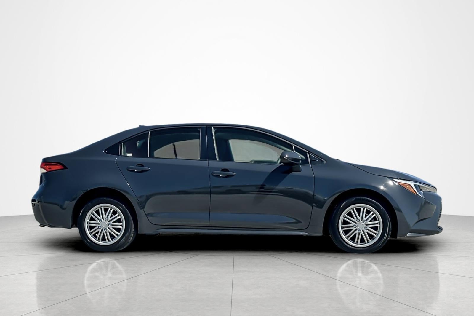 Certified 2024 Toyota Corolla LE FWD image 6