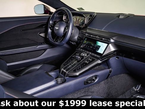 Used 2025 Aston Martin V8 Vantage Coupe image 16