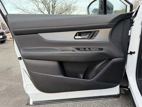 New 2026 Nissan Murano SL image 14