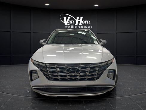 Used 2023 Hyundai Tucson Limited AWD/4WD image 2