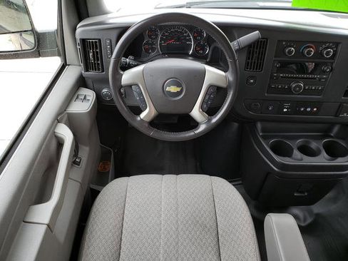 Used 2017 Chevrolet Express 3500 LT w/ LT Preferred Equipment Group image 15