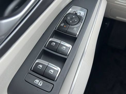 Used 2025 Kia Sorento EX w/ Panoramic Sunroof Package FWD image 30