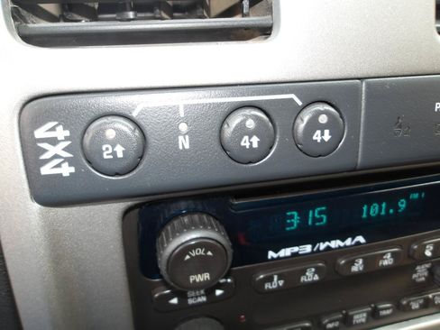 Used 2012 Chevrolet Colorado LT AWD/4WD image 17