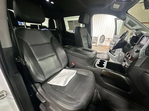 Used 2019 Chevrolet Silverado 1500 RST AWD/4WD image 32