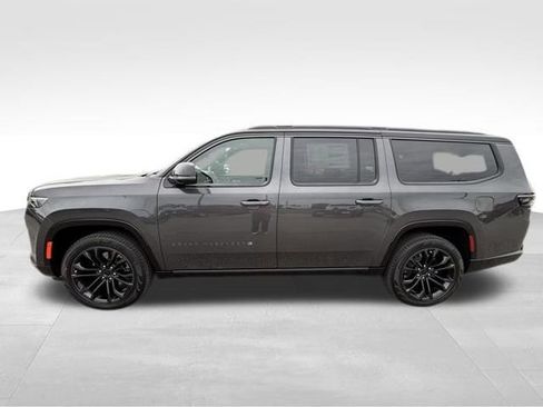 New 2026 Jeep Grand Wagoneer L Summit AWD/4WD image 3